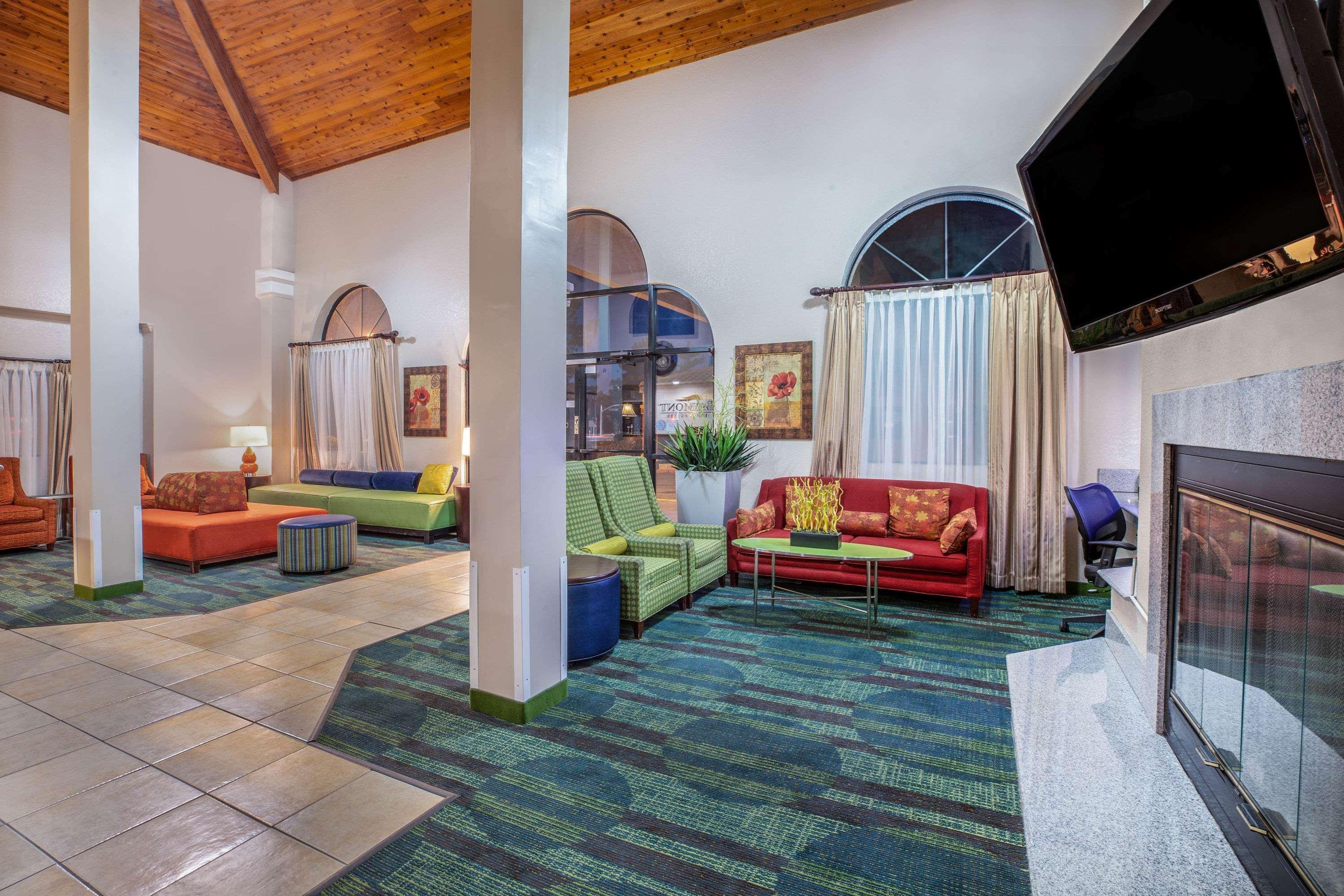 Baymont By Wyndham Tehachapi Hotel Eksteriør billede