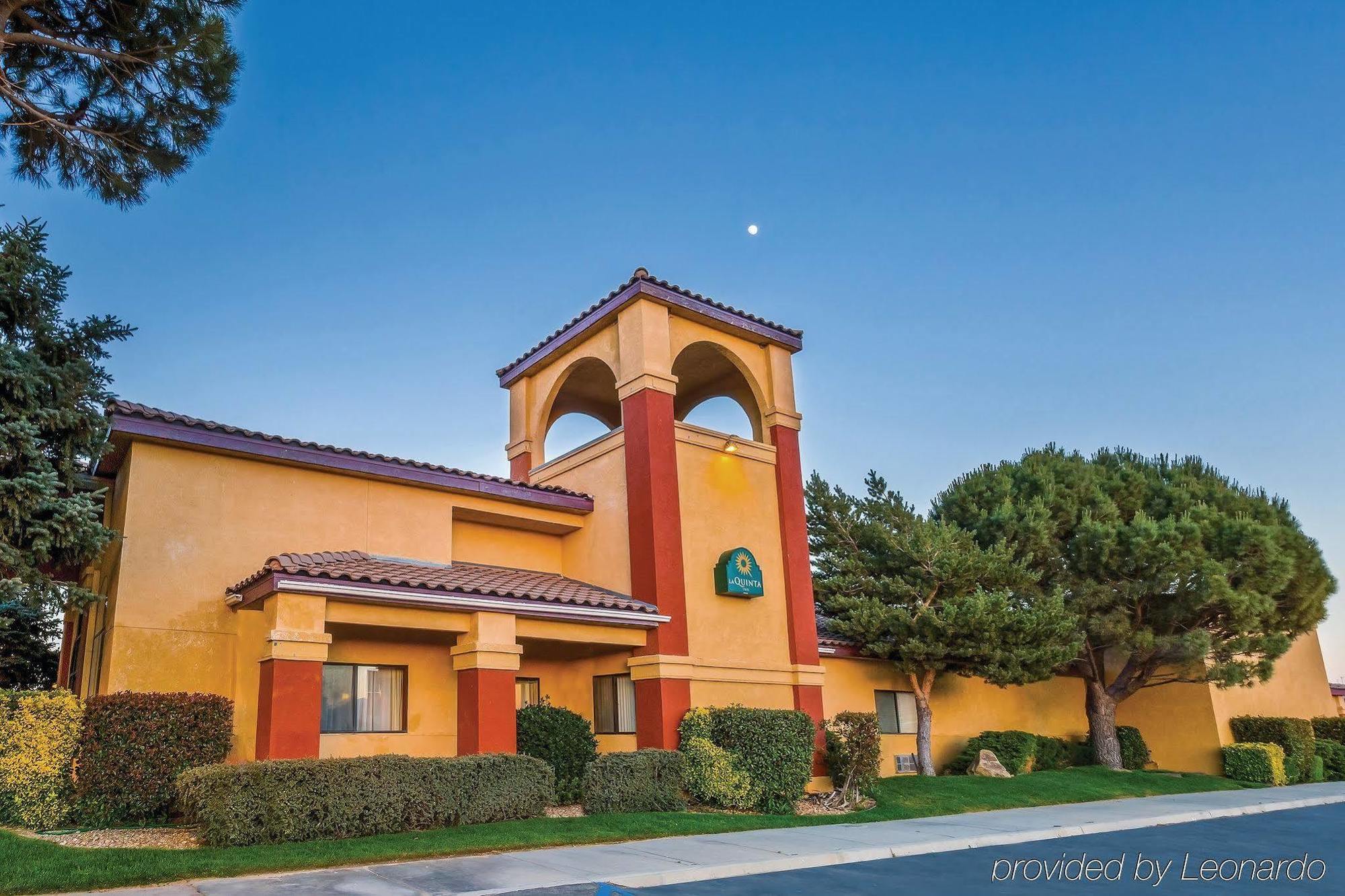 Baymont By Wyndham Tehachapi Hotel Eksteriør billede